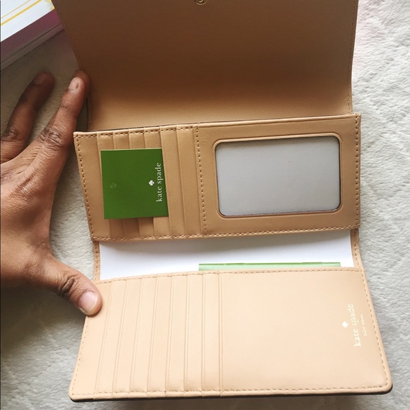 Kate Spade Grand Street Nika pink trifold wallet - Picture 2 of 4